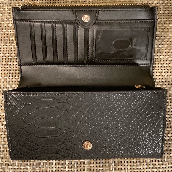 a new day Handbags - Crocodile Pattern Wallet (NWOT)